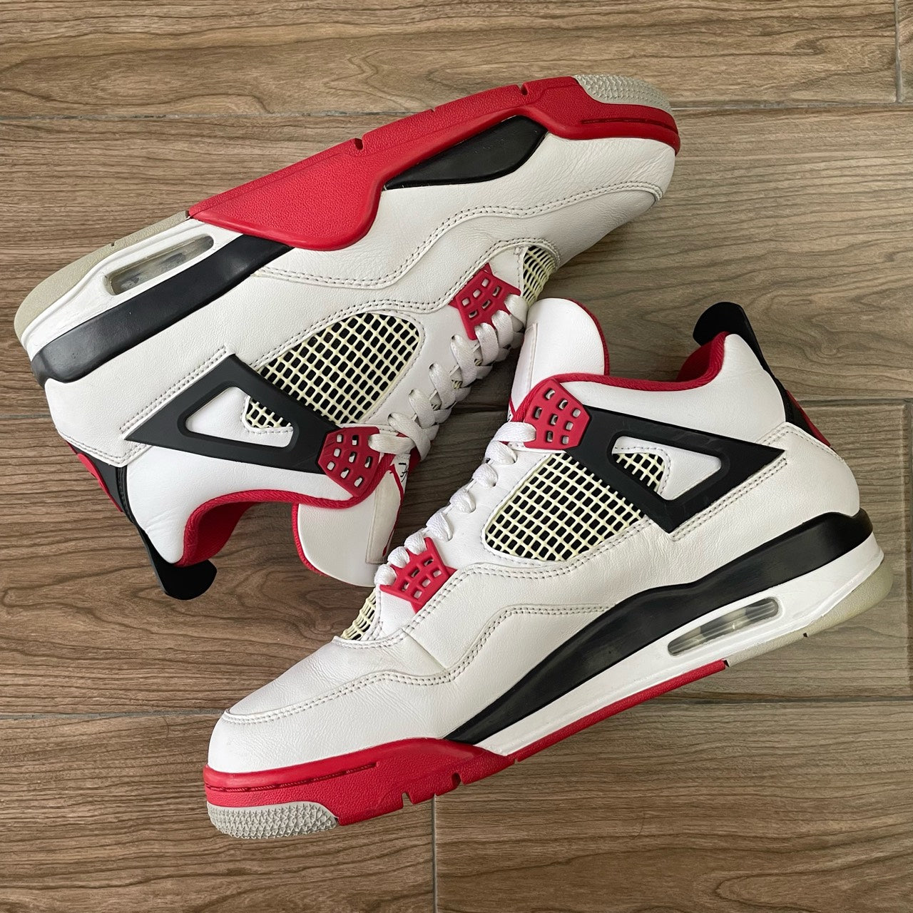 Jordan 4 Retro Fire Red (2020) Size 11