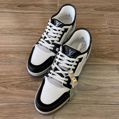 LV Trainer White SS21 Size UK8.5